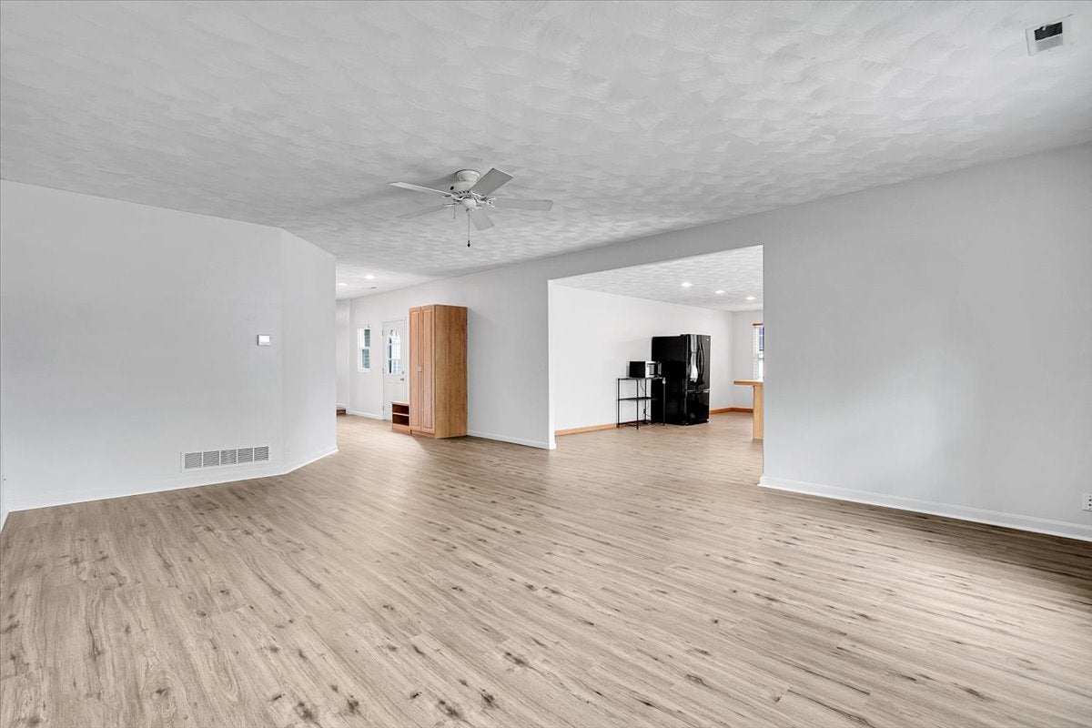 295 N 1st Avenue