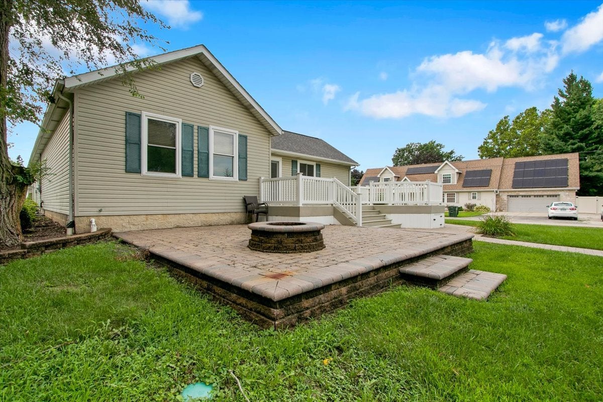 295 N 1st Avenue