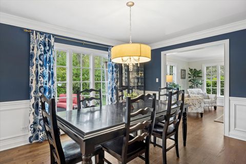 Tiny photo for 698 N Kenilworth Avenue, Glen Ellyn, IL 60137 (MLS # 12632521)
