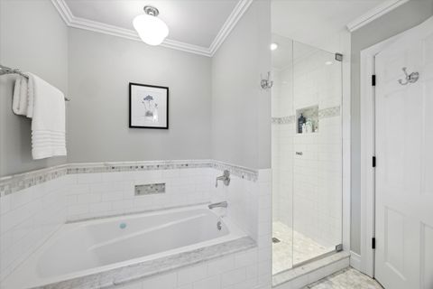 Tiny photo for 698 N Kenilworth Avenue, Glen Ellyn, IL 60137 (MLS # 12632521)
