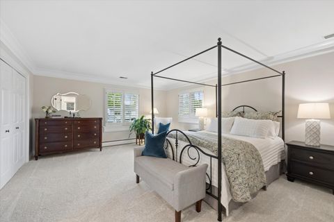 Tiny photo for 698 N Kenilworth Avenue, Glen Ellyn, IL 60137 (MLS # 12632521)