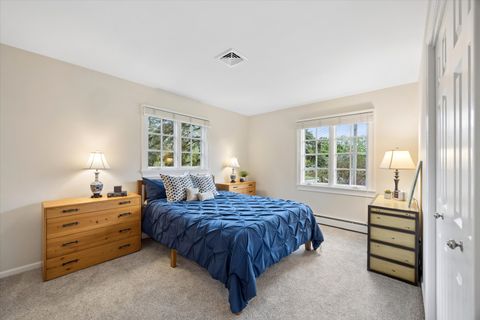 Tiny photo for 698 N Kenilworth Avenue, Glen Ellyn, IL 60137 (MLS # 12632521)