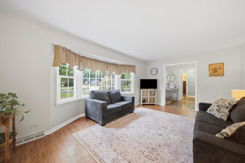 Tiny photo for 1114 Lexington Lane, Batavia, IL 60510 (MLS # 12770801)