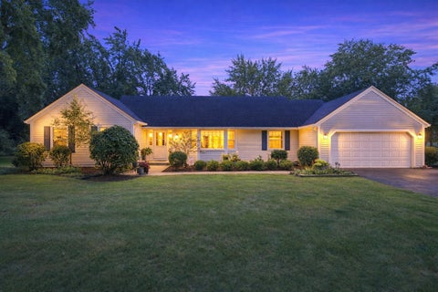 Tiny photo for 1114 Lexington Lane, Batavia, IL 60510 (MLS # 12770801)