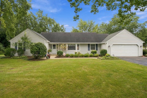Photo of 1114 Lexington Lane, Batavia, IL 60510 (MLS # 12770801)