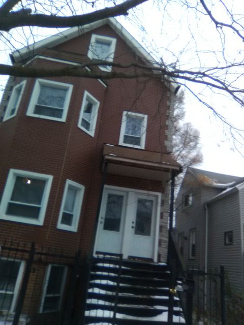 1846 N Mozart Street 1 Chicago IL 60647
