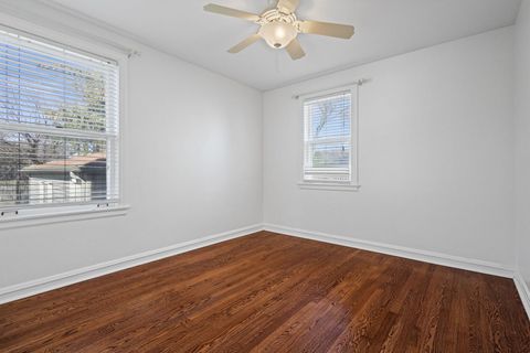 Tiny photo for Clarendon Hills, IL 60514 (MLS # 12583712)