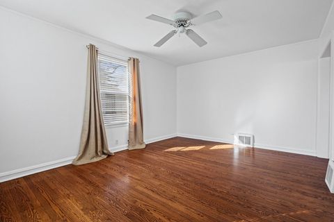 Tiny photo for Clarendon Hills, IL 60514 (MLS # 12583712)