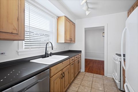 Tiny photo for Clarendon Hills, IL 60514 (MLS # 12583712)