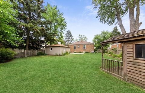 Tiny photo for Clarendon Hills, IL 60514 (MLS # 12583712)