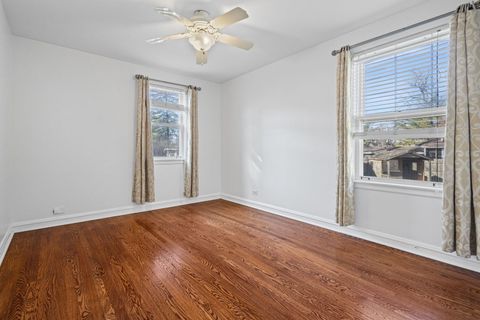 Tiny photo for Clarendon Hills, IL 60514 (MLS # 12583712)