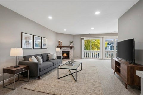 Tiny photo for 549 Williamsburg Court #B2, Wheeling, IL 60090 (MLS # 12777650)