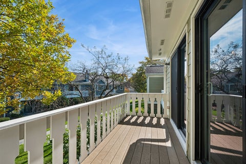 Tiny photo for 549 Williamsburg Court #B2, Wheeling, IL 60090 (MLS # 12777650)