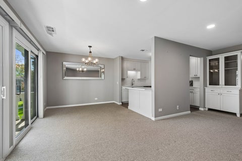 Tiny photo for 549 Williamsburg Court #B2, Wheeling, IL 60090 (MLS # 12777650)