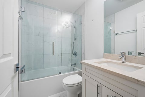Tiny photo for 549 Williamsburg Court #B2, Wheeling, IL 60090 (MLS # 12777650)