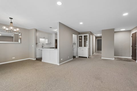 Tiny photo for 549 Williamsburg Court #B2, Wheeling, IL 60090 (MLS # 12777650)