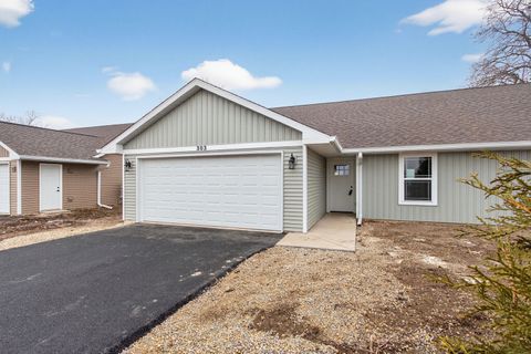 Photo of 305 W South Street #305, Durand, IL 61024 (MLS # 12585019)