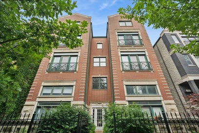 867 N Paulina Street 3S Chicago IL 60622
