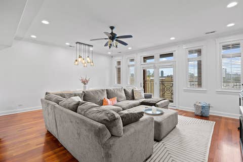 Tiny photo for 3414 N Sheffield Avenue #4, Chicago, IL 60657 (MLS # 12711186)