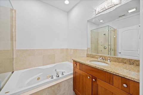 Tiny photo for 3414 N Sheffield Avenue #4, Chicago, IL 60657 (MLS # 12711186)