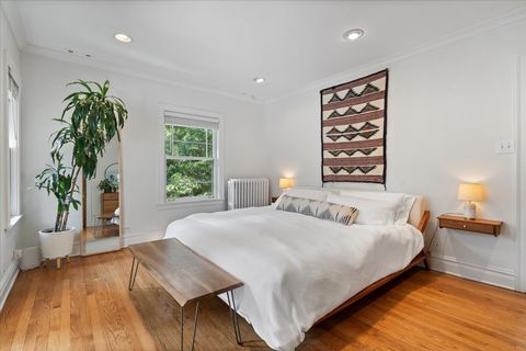 Tiny photo for 711 Michigan Avenue, Evanston, IL 60202 (MLS # 12480475)