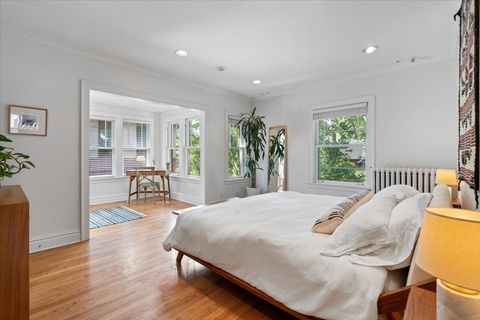 Tiny photo for 711 Michigan Avenue, Evanston, IL 60202 (MLS # 12480475)