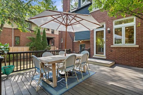 Tiny photo for 711 Michigan Avenue, Evanston, IL 60202 (MLS # 12480475)