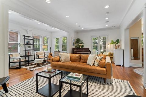 Tiny photo for 711 Michigan Avenue, Evanston, IL 60202 (MLS # 12480475)