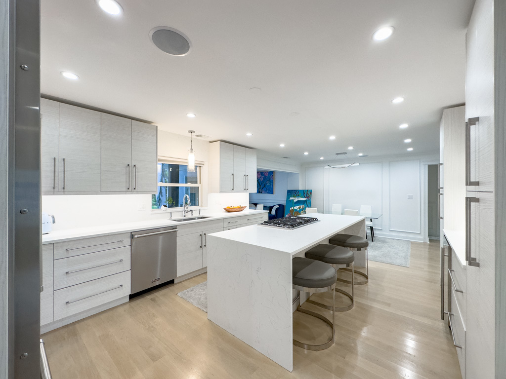 6609 N Kenton Avenue HOUSE