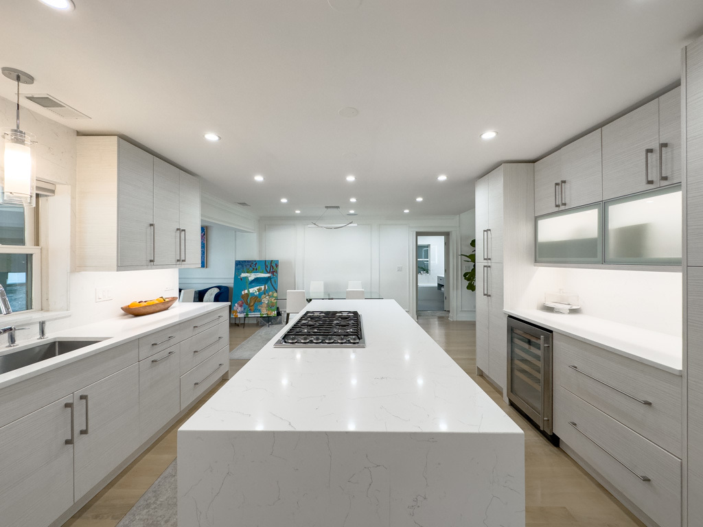 6609 N Kenton Avenue HOUSE