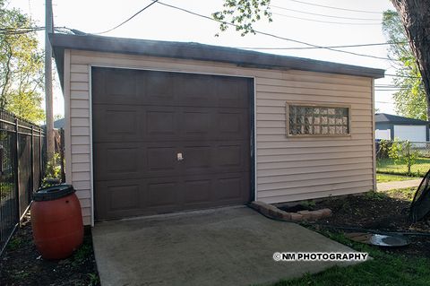 Tiny photo for 9540 S Bennett Avenue, Chicago, IL 60617 (MLS # 12636732)