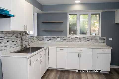 Tiny photo for 9540 S Bennett Avenue, Chicago, IL 60617 (MLS # 12636732)