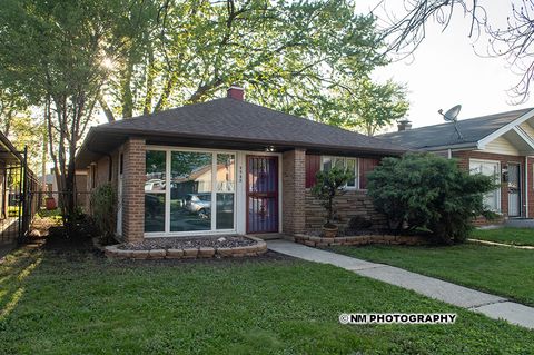 Photo of 9540 S Bennett Avenue, Chicago, IL 60617 (MLS # 12636732)
