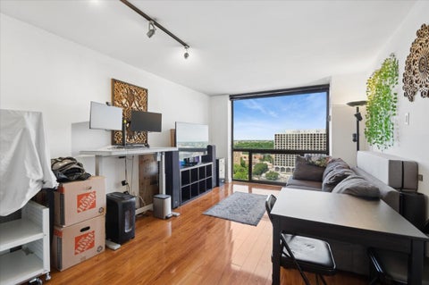 Tiny photo for 4343 N Clarendon Avenue #1809, Chicago, IL 60613 (MLS # 12684600)