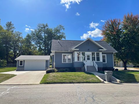 Photo of 229 W Moore Street, Ottawa, IL 61350 (MLS # 12490623)