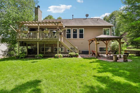 Tiny photo for 442 Harbor Drive, Carpentersville, IL 60110 (MLS # 12690458)