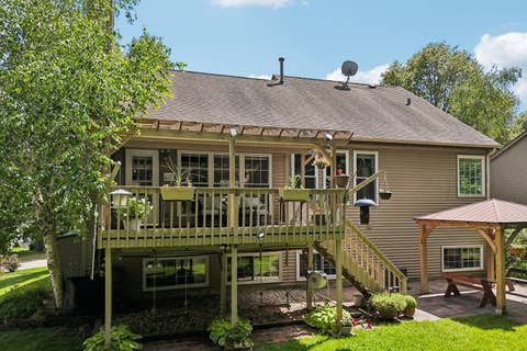 Tiny photo for 442 Harbor Drive, Carpentersville, IL 60110 (MLS # 12690458)