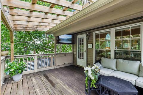 Tiny photo for 442 Harbor Drive, Carpentersville, IL 60110 (MLS # 12690458)
