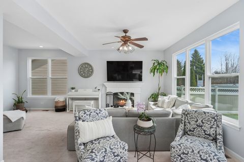 Tiny photo for 305 Hampton Road, Sugar Grove, IL 60554 (MLS # 12585681)