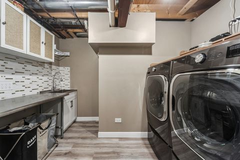 Tiny photo for 305 Hampton Road, Sugar Grove, IL 60554 (MLS # 12585681)