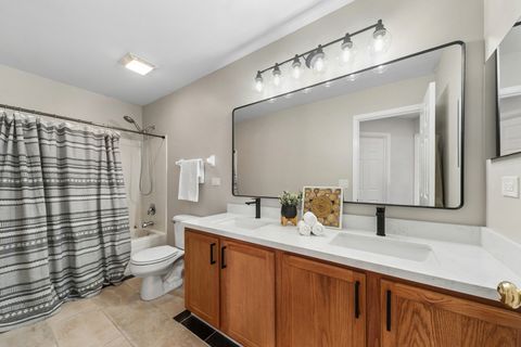 Tiny photo for 305 Hampton Road, Sugar Grove, IL 60554 (MLS # 12585681)