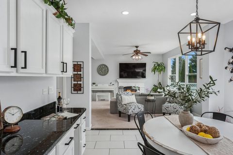 Tiny photo for 305 Hampton Road, Sugar Grove, IL 60554 (MLS # 12585681)