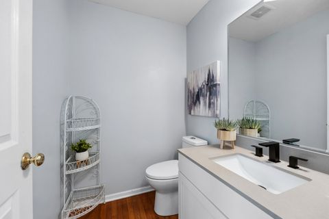 Tiny photo for 305 Hampton Road, Sugar Grove, IL 60554 (MLS # 12585681)