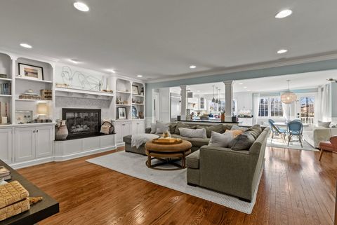 Tiny photo for 1020 S Grove Avenue, Barrington, IL 60010 (MLS # 12573037)