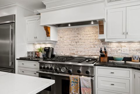 Tiny photo for 1020 S Grove Avenue, Barrington, IL 60010 (MLS # 12573037)