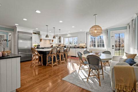 Tiny photo for 1020 S Grove Avenue, Barrington, IL 60010 (MLS # 12573037)