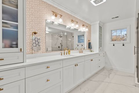 Tiny photo for 1020 S Grove Avenue, Barrington, IL 60010 (MLS # 12573037)