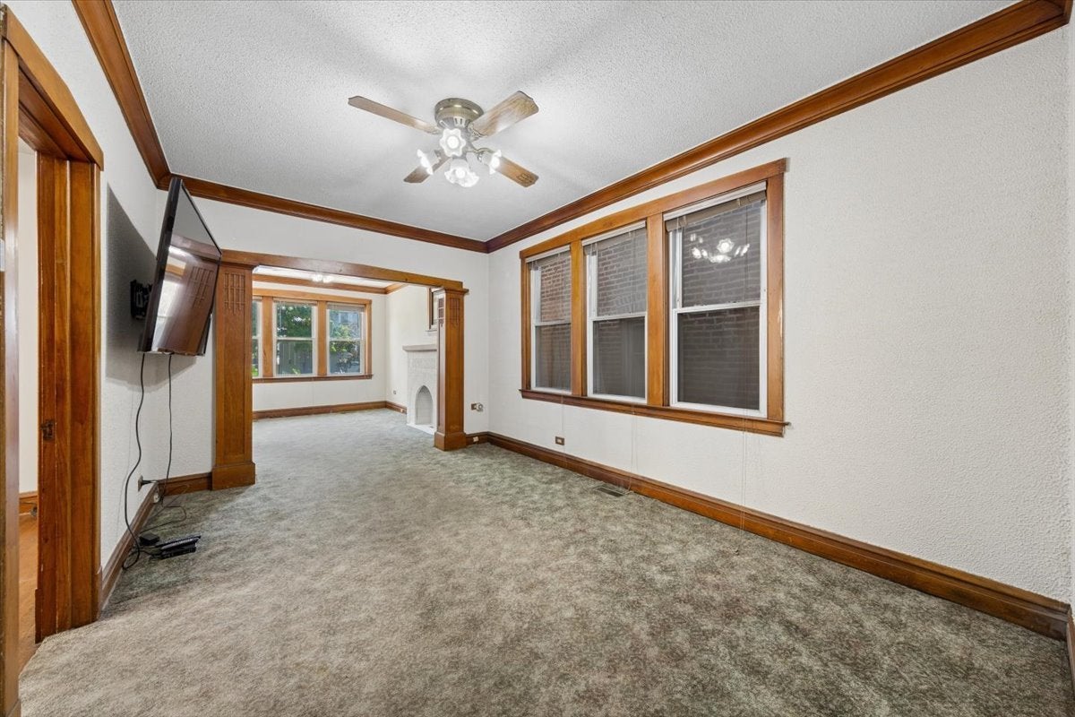 1406 S 51st Court