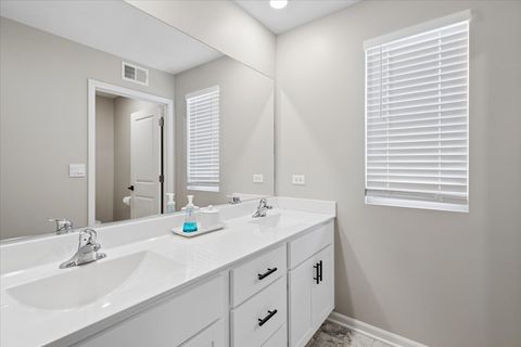 Tiny photo for 25436 W Ashton Drive, Plainfield, IL 60586 (MLS # 12633071)