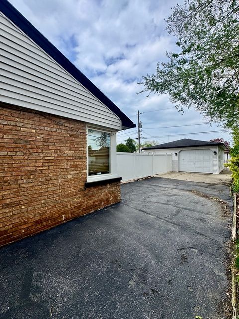Tiny photo for 13231 S Avenue N Ave, Chicago, IL 60633 (MLS # 12635604)